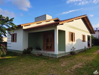Casa para Venda, em Sombrio, bairro Nova Brasília, 3 dormitórios, 2 banheiros, 1 suíte, 1 vaga